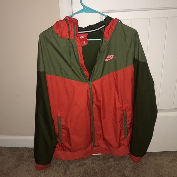 large nike windbreaker mens